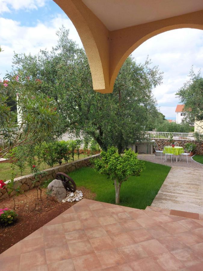 Apartmani Olea Krk Krk Town Extérieur photo