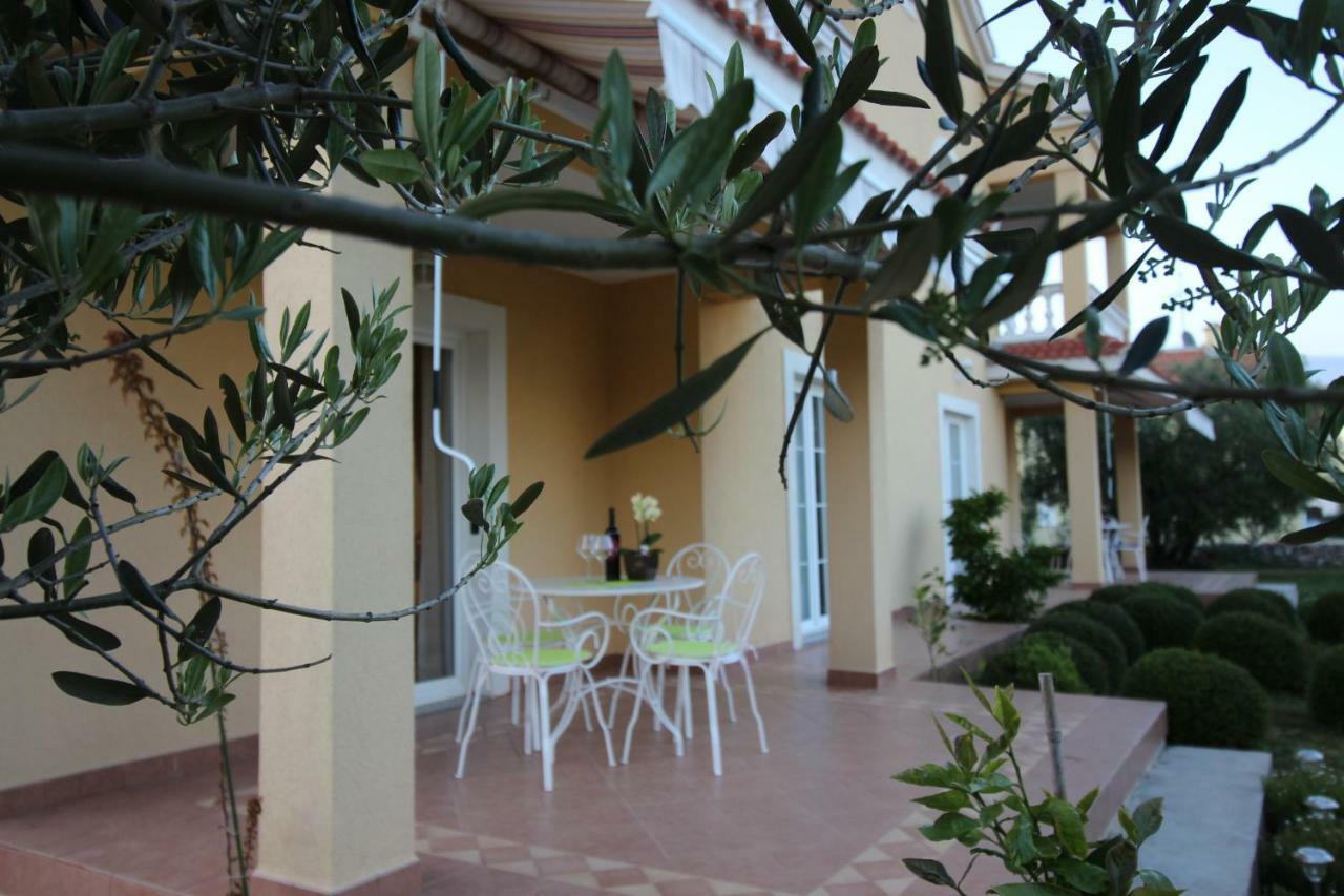 Apartmani Olea Krk Krk Town Extérieur photo